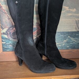 La CANADIENNE Black Suede Heeled Boots